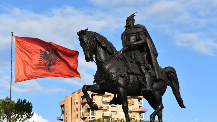 Πόσο «Αλβανός» ήταν ο Γεώργιος Καστριώτης ή Σκεντέρμπεης, τι κρύβει ο θολωτός τάφος στη Μονή Χιλανδαρίου στο Άγιο Όρος;