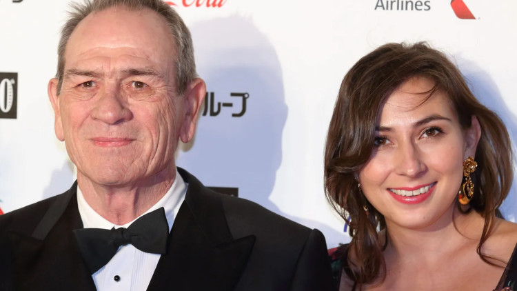 Νεκρή σε πολυτελές ξενοδοχείο εντοπίστηκε η 34χρονη κόρη του Τόμι Λι Τζόουνς, Βικτόρια
