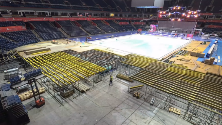 Η εντυπωσιακή μεταμόρφωση της αρένας του Βελιγραδίου: Από γήπεδο μπάσκετ σε πισίνα που φιλοξενεί το Ευρωπαϊκό πρωτάθλημα πόλο, βίντεο 