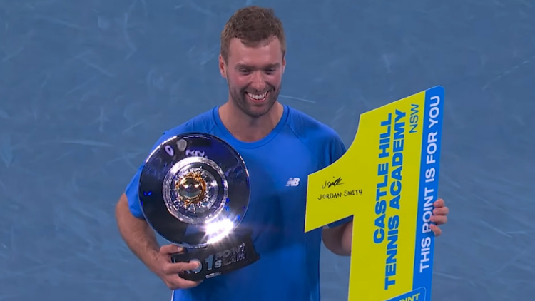 Ο ερασιτέχνης τενίστας  Τζόρνταν Σμιθ κέρδισε 1 εκατ. δολάρια στο  1 Point Slam, βίντεο 