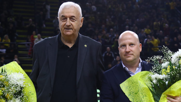 ΑΕΚ: Στα Λιόσια για το ματς με την Άλμπα Βερολίνου ο Μάρκο Νίκολιτς μαζί με ποδοσφαιριστές της ομάδας, βίντεο, φωτογραφίες