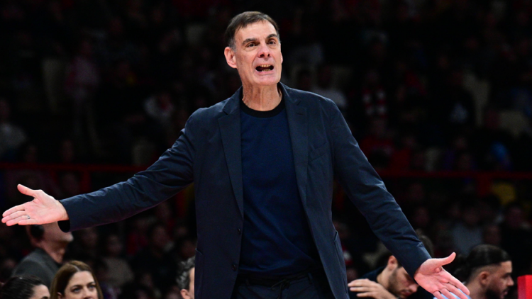 Μπαρτζώκας: Δεν παίρνω εγώ τις αποφάσεις, οι παίκτες τις παίρνουν