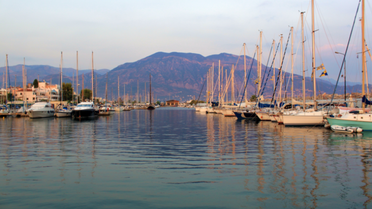 Εντοπίστηκε νεκρός 88χρονος Γερμανός μέσα στο σκάφος του στη Καλαμάτα