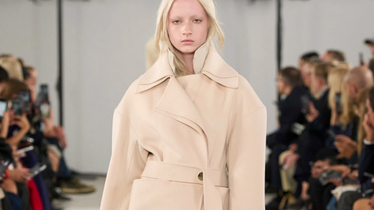 Τα πιο κομψά καμηλό παλτό της φετινής σεζόν
