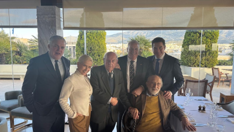 Γενέθλια για τον Αλέξανδρο Λυκουρέζο, έκλεισε τα 92 του χρόνια