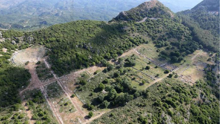 Υπουργείο Πολιτισμού: Με ηλεκτρονικά αμαξίδια η πρόσβαση αναπήρων στον αρχαιολογικό χώρο της Κασσώπης στην Πρέβεζα