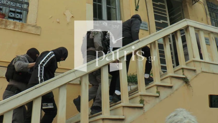 Χανιά: Στον ανακριτή οι 6 που συνελήφθησαν για τον ομαδικό βιασμό ανήλικης, δείτε βίντεο