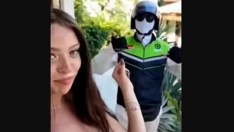 Γαλλίδα influencer συνελήφθη γιατί προσπάθησε να γυρίσει πορνό στο Μπαλί, κινδυνεύει με 10 χρόνια φυλάκιση