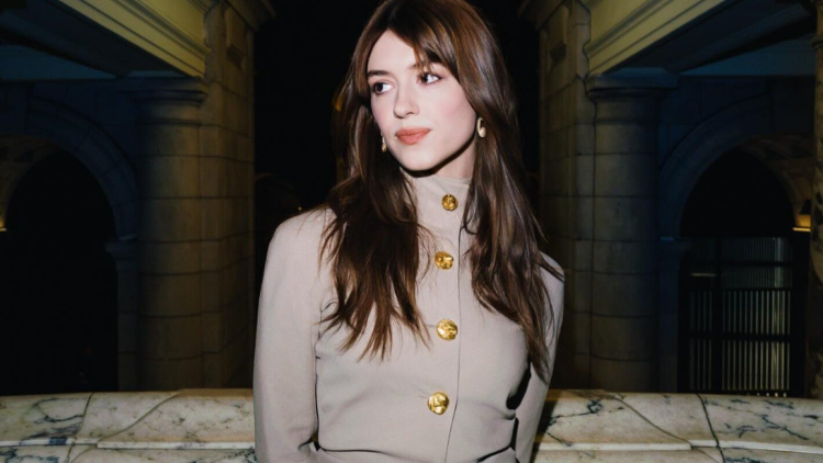 Οι εμφανίσεις των celebrities στο gala dinner της έκθεσης Schiaparelli
