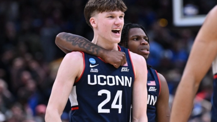 NCAA: Με απίστευτη ανατροπή στο Final 4 το UConn, επόμενος αντίπαλος το Illinois του Στογιάκοβιτς, δείτε βίντεο