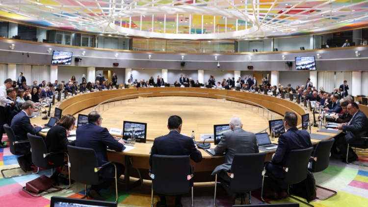 Τι συζητούν σήμερα οι υπουργοί Ενέργειας της ΕΕ: Στην ατζέντα το ενεργειακό κόστος, τα αποθέματα αερίου και η ασφάλεια εφοδιασμού