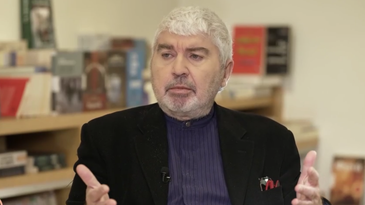 Θεοδωρόπουλος: Μη λέμε ότι αντιστάθηκε ο λαός μαζικά στη χούντα, έπεσε από τη βλακεία των ανθρώπων που τη διαχειρίζονταν