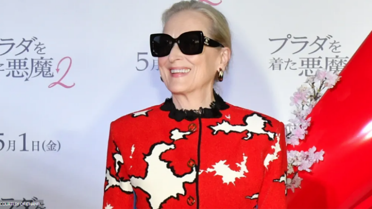 H εντυπωσιακή εμφάνιση της Mέριλ Στριπ με Chanel 