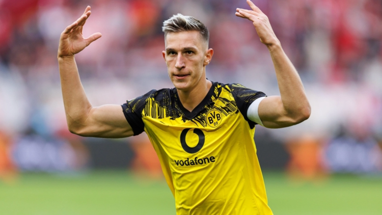 Η Ντόρτμουντ ανανέωσε τον Σλότερμπεκ και έβαλε ειδική ρήτρα για τη Ρεάλ Μαδρίτης