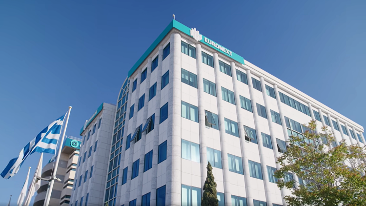 ΑΧΙΑ – Alpha Finance: Η Ελλάδα ολοκληρώνει το πέρασμα στις ανεπτυγμένες αγορές – Eπόμενο στοίχημα το re-rating 