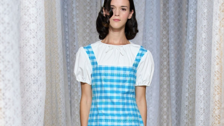 Gingham print: Τα ωραιότερα καρό φορέματα της σεζόν
