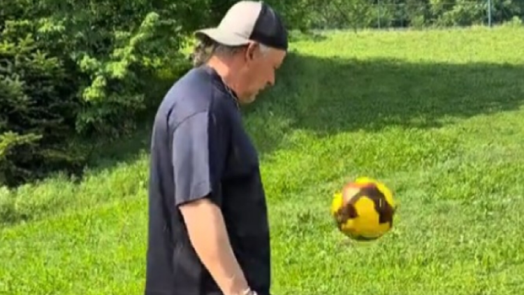 Ρομπέρτο Μπάτζιο: Άνοιξε Tik Tok και το πρώτο του βίντεο είχε 3 εκατ. προβολές σε 6 ώρες

