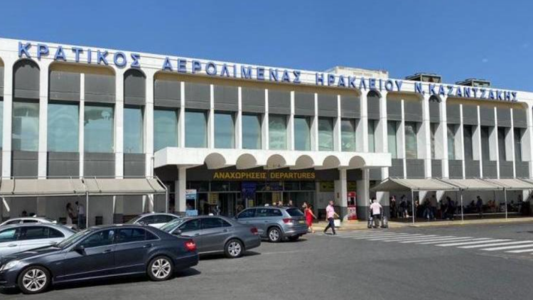 Αναστάτωση σε πτήση από Γενεύη προς Ηράκλειο: Ελβετός υπό την επήρεια αλκοόλ τσακώθηκε με το πλήρωμα, συνελήφθη στο «Νίκος Καζαντζάκης»