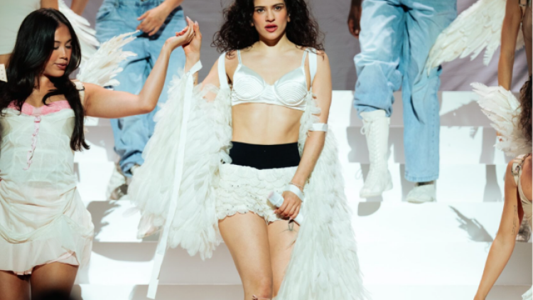 Rosalía: Η εντυπωσιακή έναρξη της Lux Tour στη Βοστώνη με Dior
