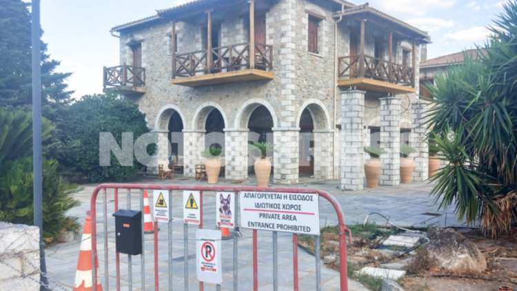 Φρούριο είχε κάνει ο 55χρονος στον Μυστρά το ξενοδοχείο στο οποίο έκρυβε σε καταψύκτη τον νεκρό πατέρα του για να παίρνει τη σύνταξή του