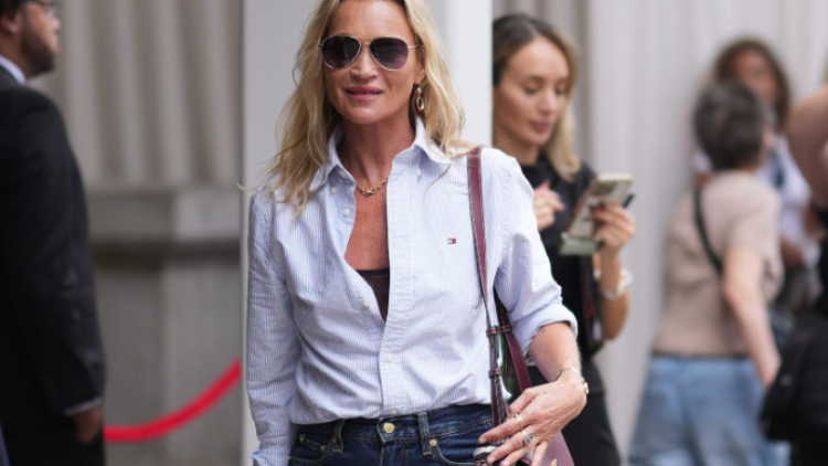 Η Kέιτ Μος στο σόου του Tommy Hilfiger με το πιο κομψό casual σύνολο
