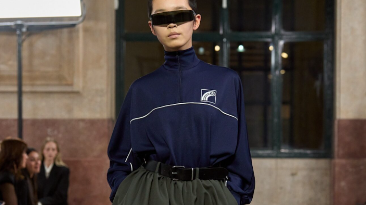Sporty Jacket: Το τέλειο πανωφόρι για φθινοπωρινό layering
