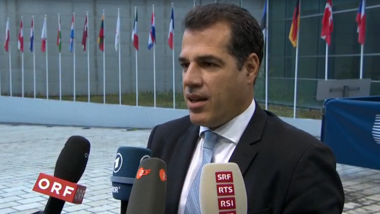 Πλεύρης από Λουξεμβούργο: Σε έκτακτες συνθήκες για το μεταναστευτικό χρειάζονται έκτακτα μέσα