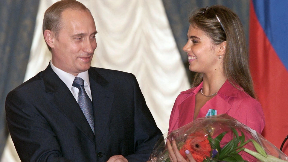 Σε σαλέ στην Ελβετία φέρεται να φυγαδεύτηκε η επίσημη ερωμένη του Πούτιν