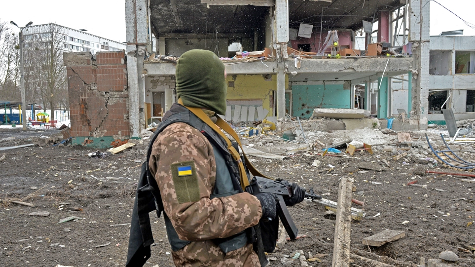 Πόλεμος στην Ουκρανία: Με τελική επίθεση απειλεί η Ρωσία, χωρίς MIG το Κίεβο, άνοιγμα Ζελένσκι για συμφωνία
