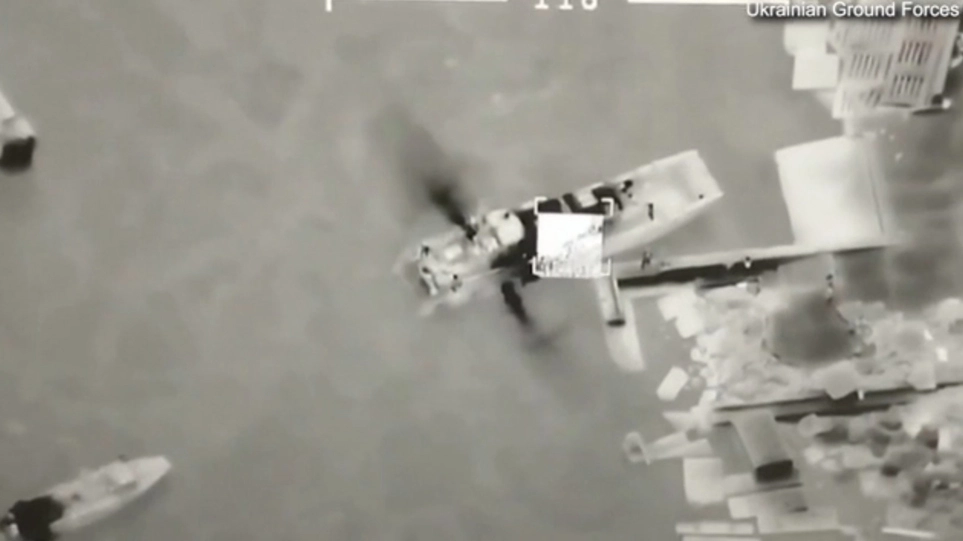 Βίντεο: Ουκρανικό drone χτυπά ρωσικό πλοίο στο Φιδονήσι – «Οι εχθροί μας θα καούν σαν κατσαρίδες»