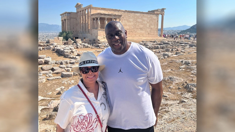 «Μαγεμένος» με την Ελλάδα ο θρύλος του ΝΒΑ, Μάτζικ Τζόνσον – Δείτε φωτογραφίες
