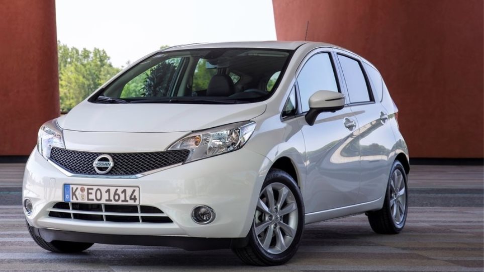 Nissan note 1 поколение