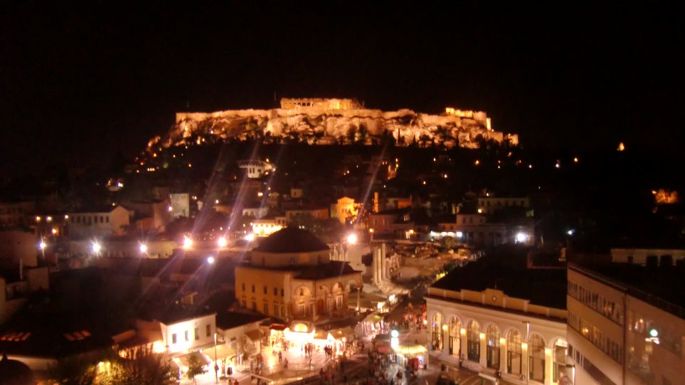 Στα προ κρίσης επίπεδα οι online ξενοδοχειακές τιμές στην Ελλάδα