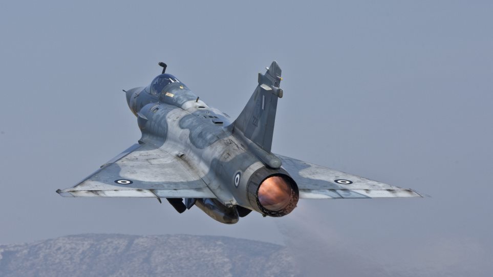 ΕΚΤΑΚΤΟ: Μαχητικό αεροσκάφος Mirage 2000-5 της Πολεμικής Αεροπορίας κατέπεσε στη Σκύρο