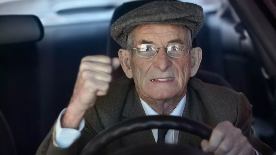 Νέες εξετάσεις οδήγησης για όσους είναι άνω των 74 ετών