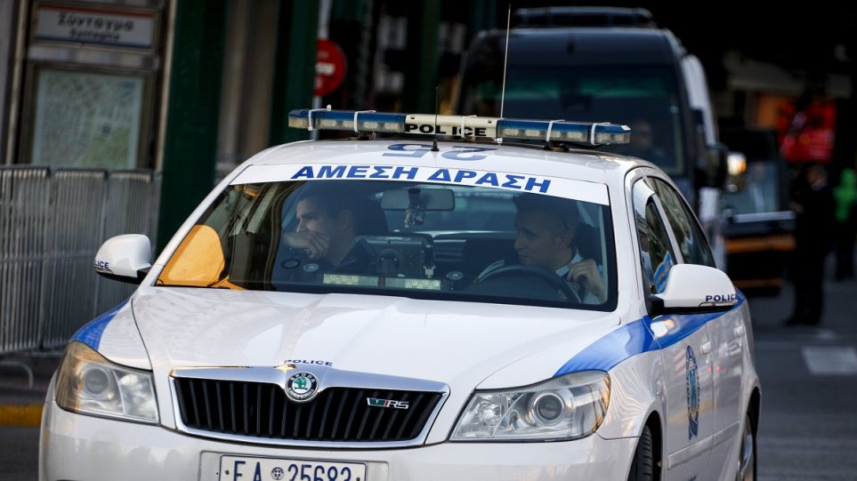 Άγρια συμπλοκή Ελλήνων-Αλβανών με 6 τραυματίες στο Γέρακα - Εξετάζεται αν ήταν «ραντεβού θανάτου» για τον Κωνσταντίνο Κατσίφα Astynomia-peripoliko-dyo