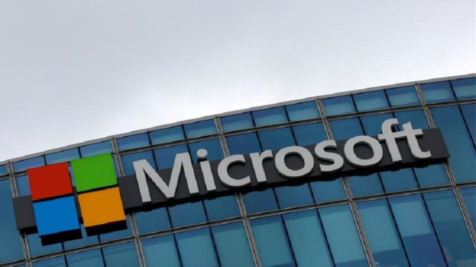 Η Microsoft παρά τις κυρώσεις πήρε άδεια για να συνεργαστεί με τη Huawei