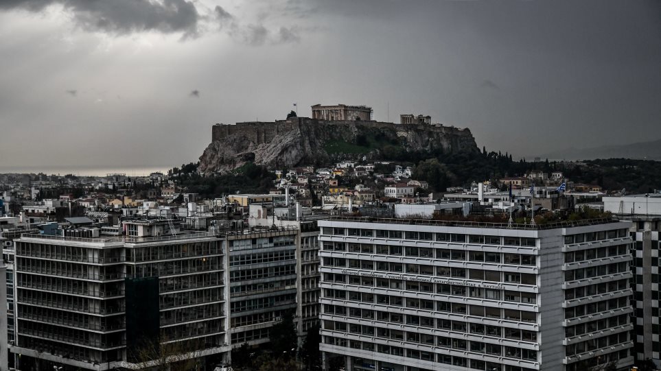ΟΟΣΑ: Χαμηλότερα από τα επίπεδα του 2014 οι μισθοί στην Ελλάδα