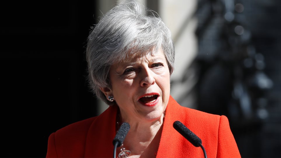 Την παραίτησή της ανακοίνωσε η πρωθυπουργός της Βρετανίας Τερέζα Μέι