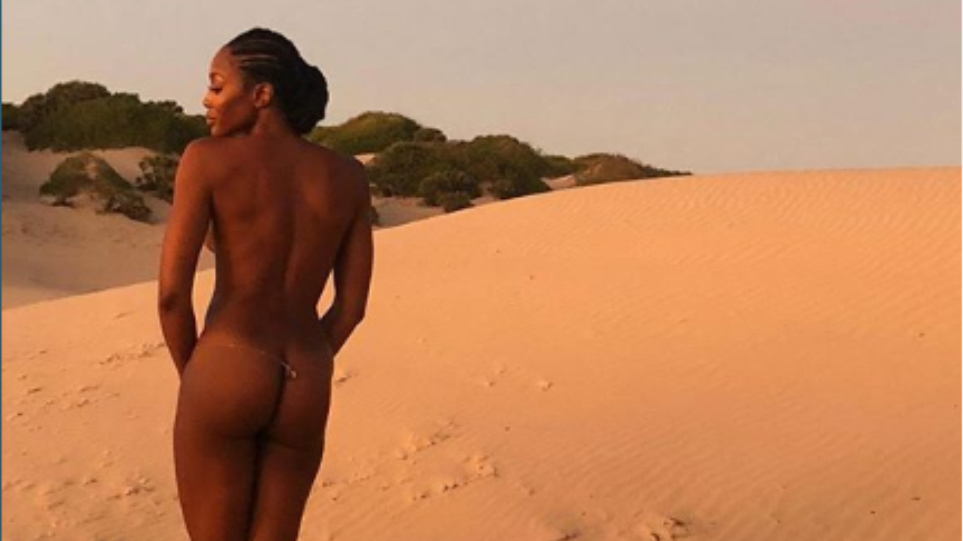 Η Naomi Campbell ολόγυμνη στην έρημο! (ΦΩΤΟ)