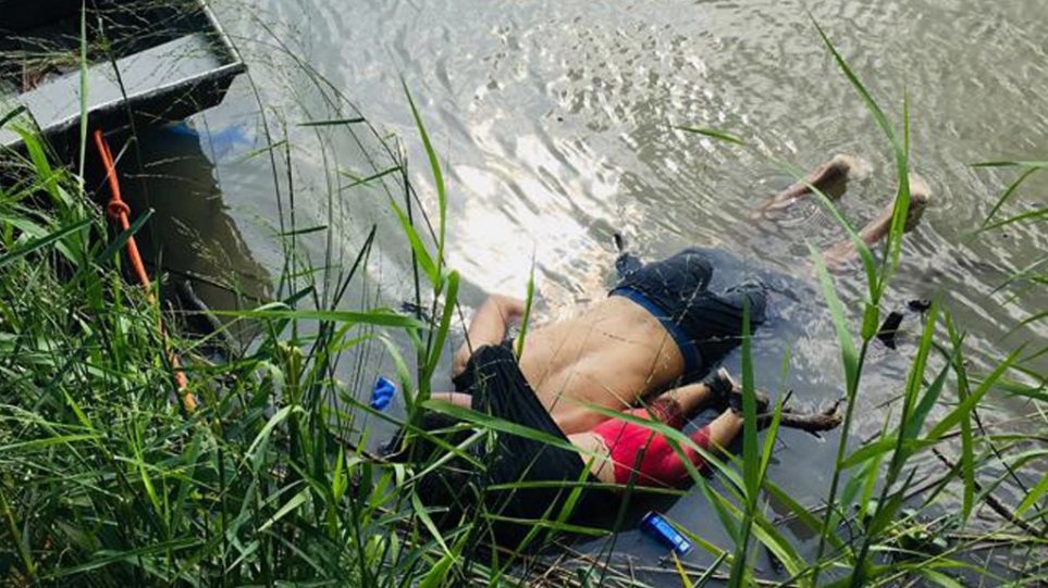 Η ανθρώπινη ιστορία πίσω από την φωτογραφία - σοκ του μετανάστη που πνίγηκε αγκαλιά με το παιδάκι του Metanastis-pateras-dyo