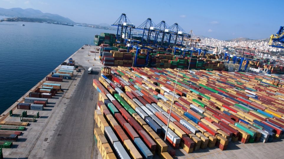 Handelsblatt: Το λιμάνι του Πειραιά που απογείωσε η Cosco και γίνεται το  νέο Αμβούργο