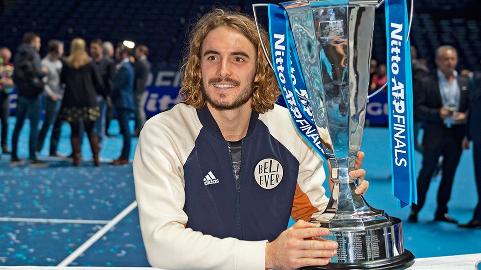 Stefanos Tsitsipas Epomenos Stoxos Enas Titlos Se Gkran Slam