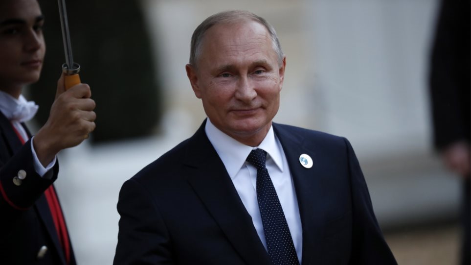 Ο Πούτιν κατέθεσε νομοσχέδιο για τις συνταγματικές αλλαγές