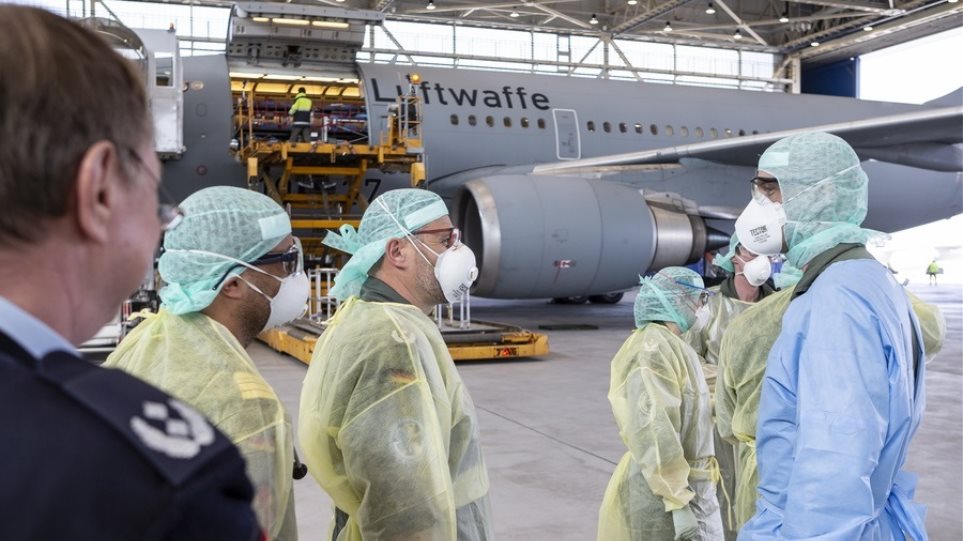 Γαλλία: Στρατιωτικά αεροπλάνα μεταφέρουν ασθενείς στη Γερμανία 4