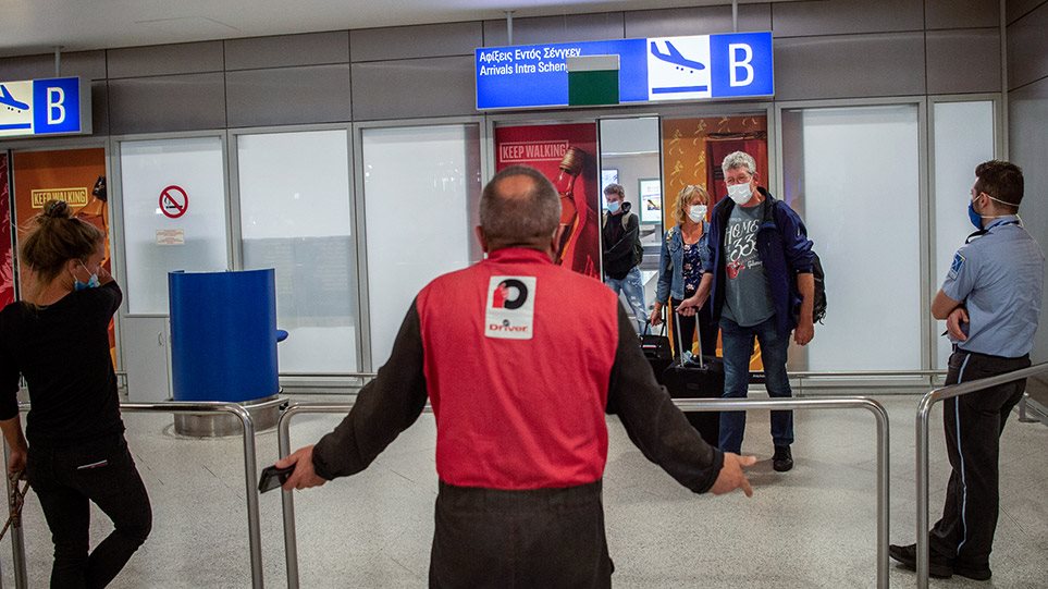 Ελλάδα: Σε ποιες πτήσεις θα γίνονται έλεγχοι σε όλους τους επιβάτες;