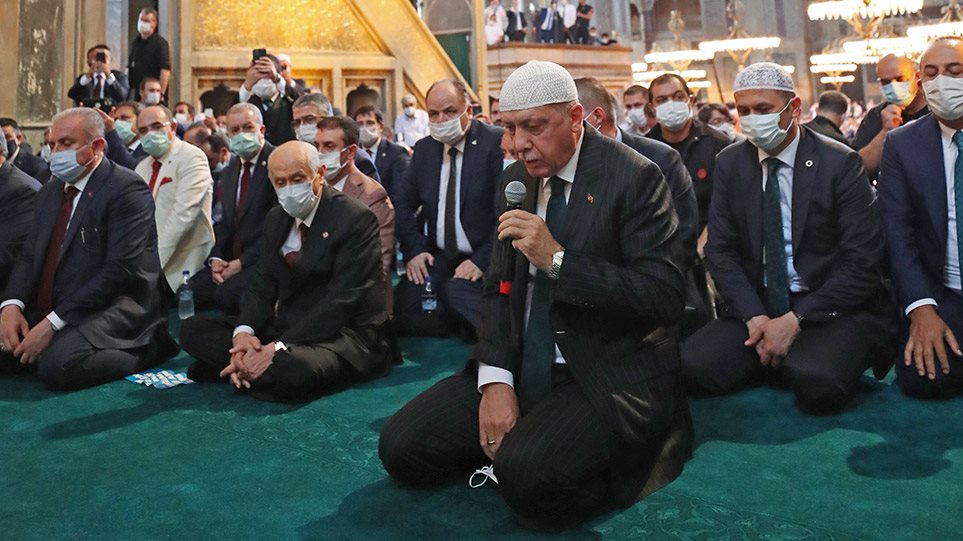 Ερντογάν: Η Αγία Σοφία έγινε και πάλι τζαμί