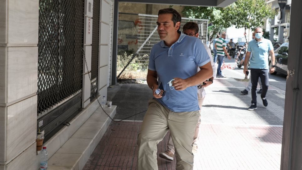 Τσίπρας: Γραμματέας ο Τζανακόπουλος- Αναβολή επ’ αόριστον για το Συνέδριο