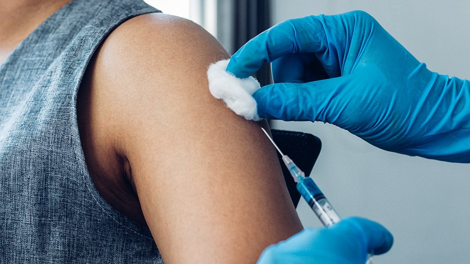 Ισραήλ: Οι εμβολιασμένοι είναι λιγότερο πιθανό να μεταδώσουν τον κορωνοϊό,  σύμφωνα με μελέτη