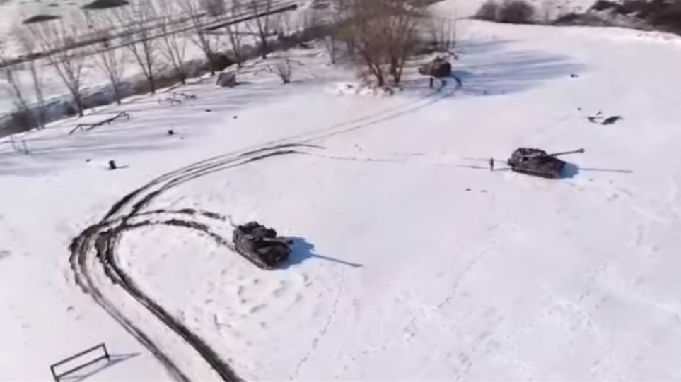tanks_snow